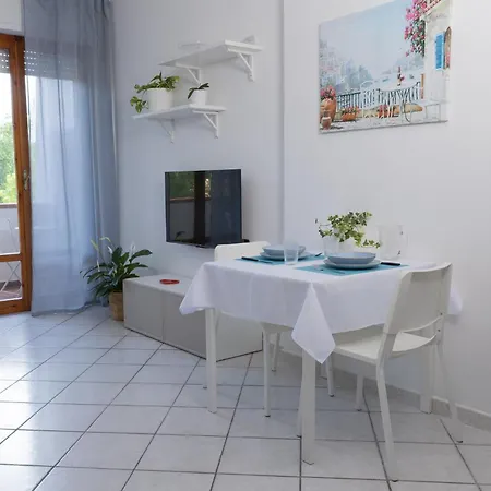Apartment 21