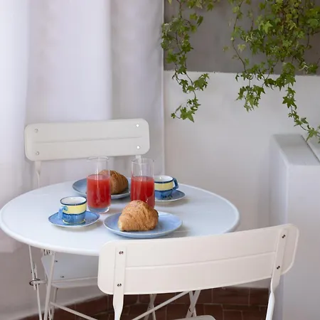 21 Apartment